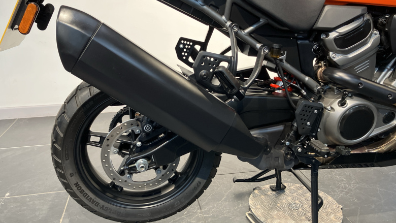 Harley-Davidson Pan America RA1250 Vivid Black (21MY)